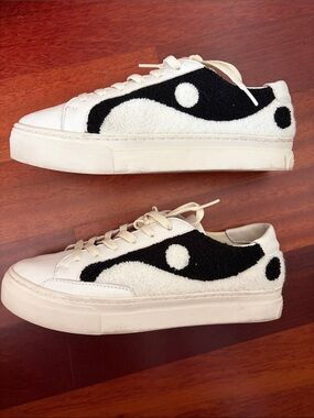 Soludos ying yang Low-Top Sneakers with black and white fabric